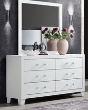 Lucia-White D/M Dresser